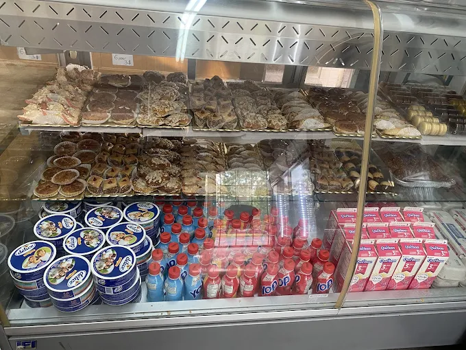 Vitrine — pâtisseries et produits